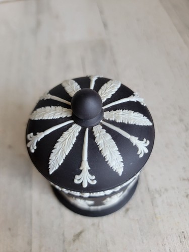 Wedgwood schwarz Mini Tabaktopf Dose Vintage Victorian Angel Olympian Deckel - Bild 6 von 9