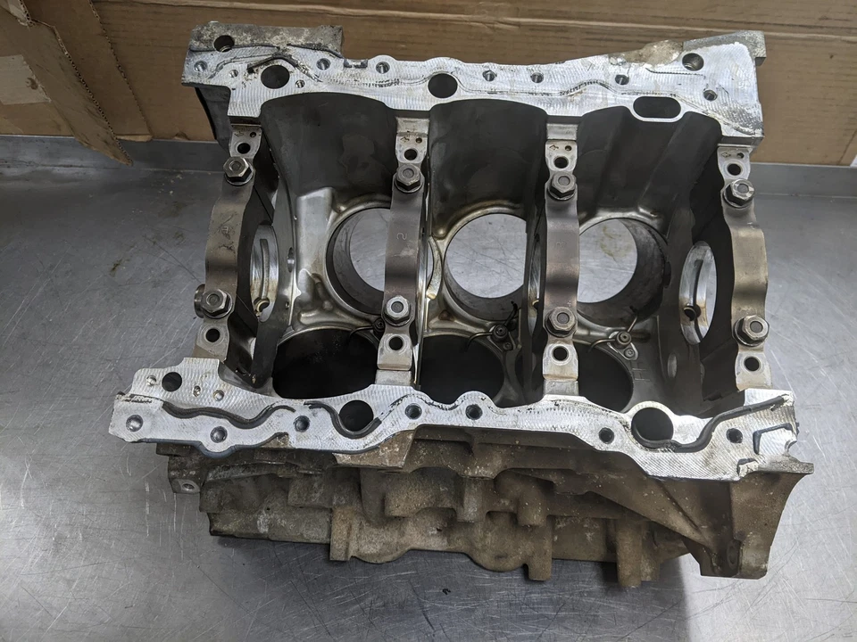 Engine Cylinder Block From 2018 Ram 1500  3.6 68233205AE - Image 2 of 4