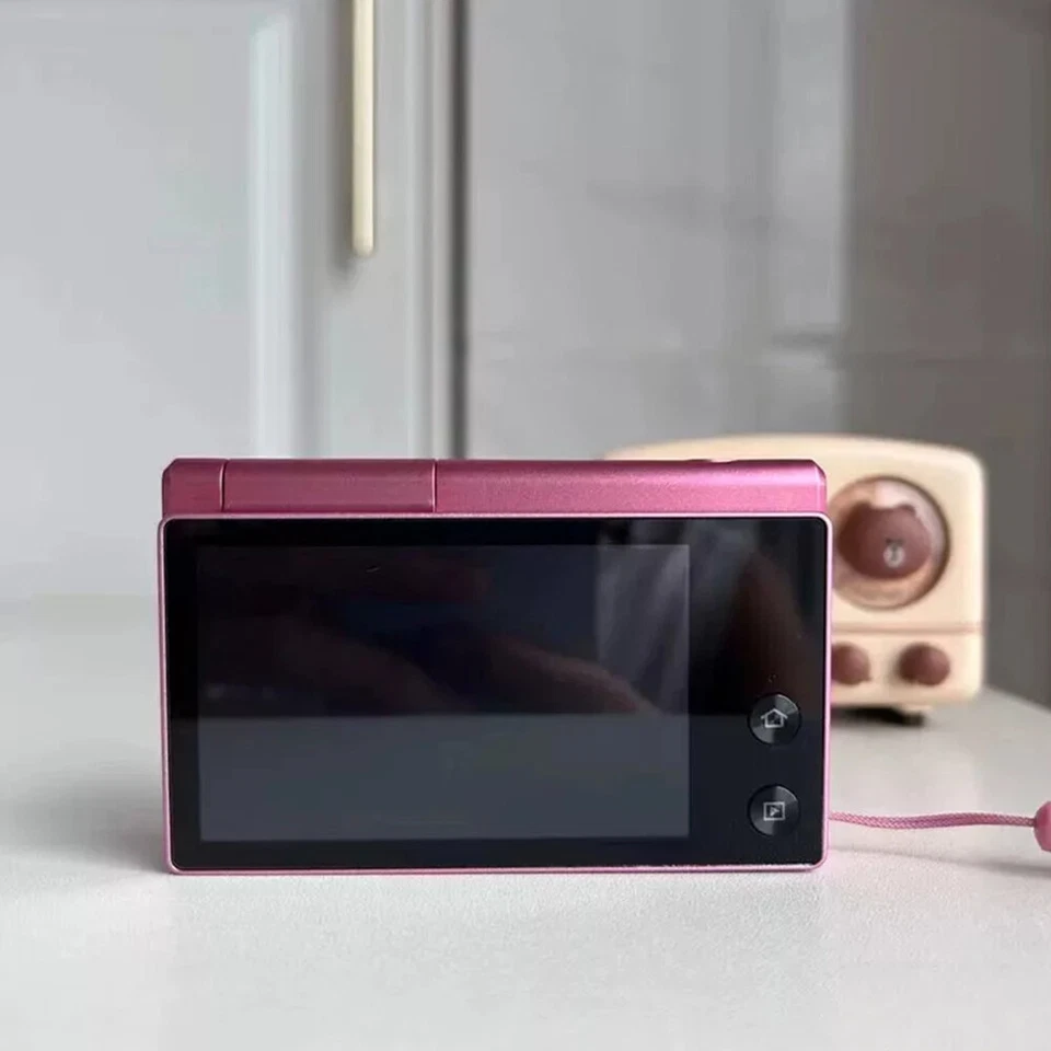 Samsung MV800 Flip-out Touch Screen Vlog Compact Digital Camera 16MP 85% new - Image 4 of 4