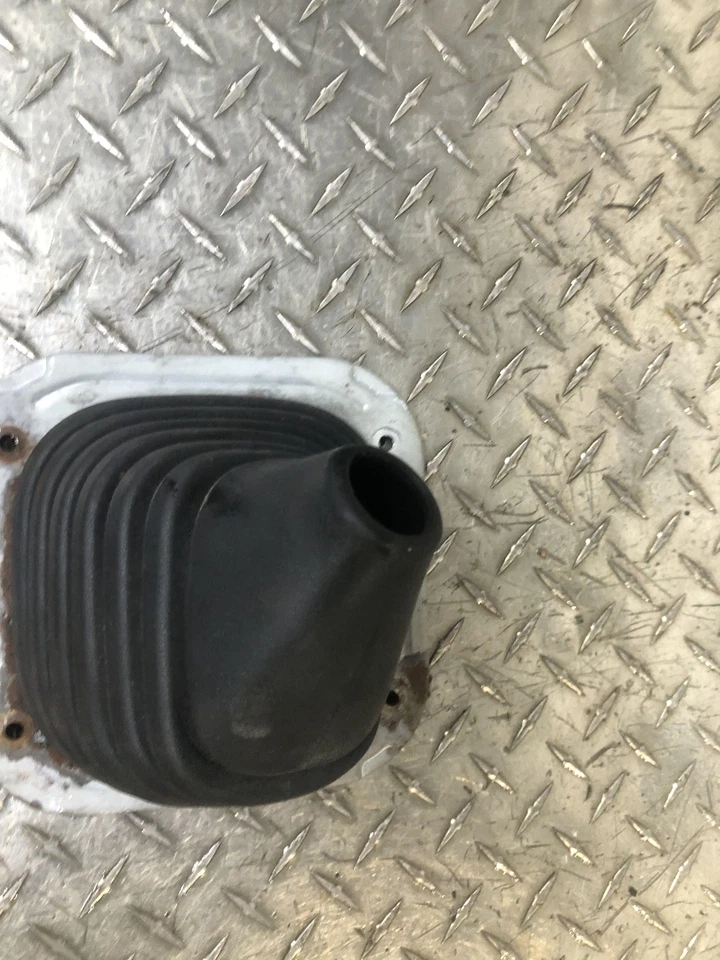 Напольные сапоги в сборе 1993-1998 Toyota T100 проверенные оригинальные - Изображение 4 из 4