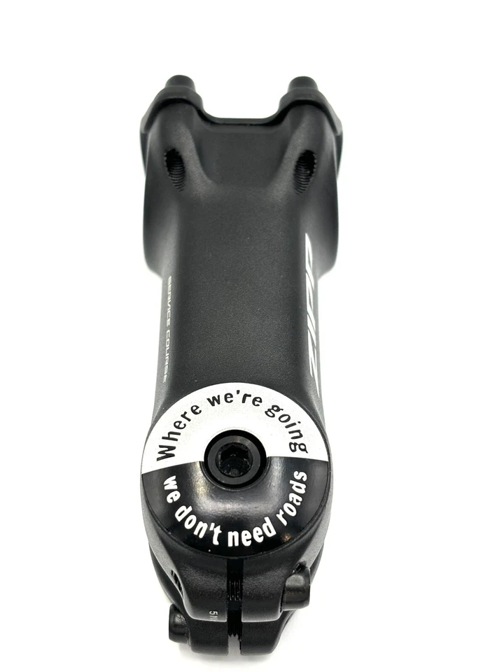 Where we’re going, we don’t need roads - Auriculares de bicicleta sin rosca tapa superior Foto 2 de 4