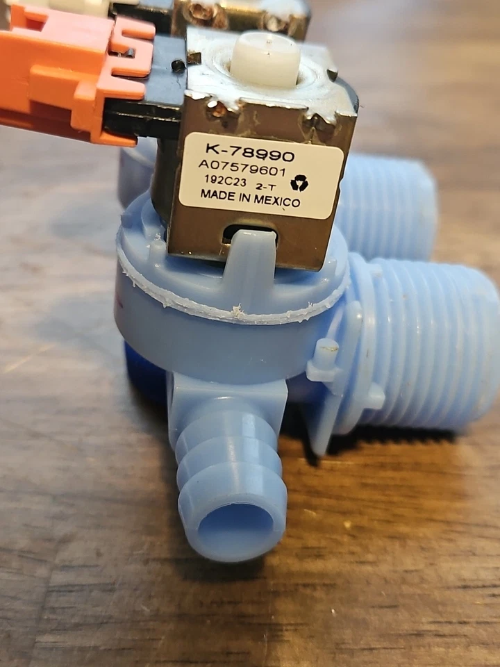 ao7579601 válvula de entrada de agua frigidaire centro de lavandería Foto 3 de 4
