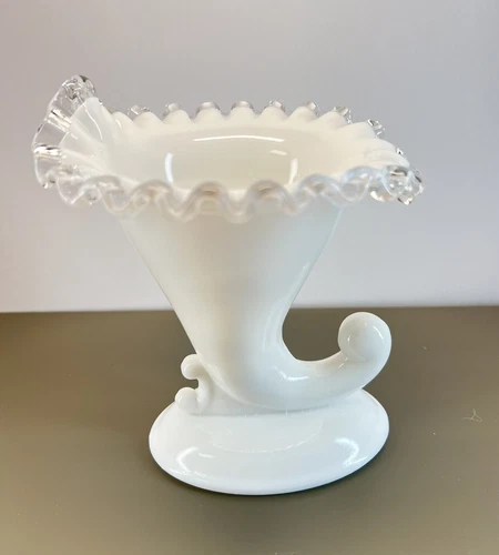 Vintage 1946-1966 Fenton Silver Crest Cornucopia Art Glass Vase/candleholder