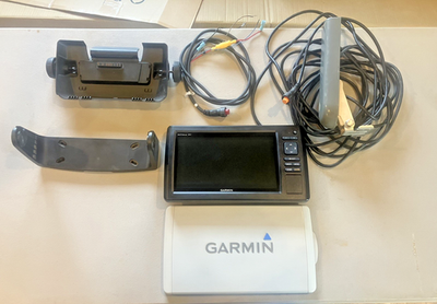 Garmin ECHOMAP 94SV with GT51M-TM Transducer GPS, Chirp, DownVu 