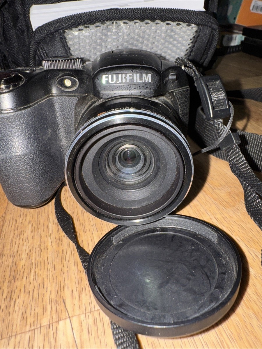 Fujifilm FinePix S 1800 12MP Camera with 18x Zoom Case | eBay