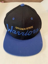 NBA BASKETBALL GOLDEN STATE WARRIORS SCRIPT LOGO MITCHELL & NESS SNAP BACK HAT