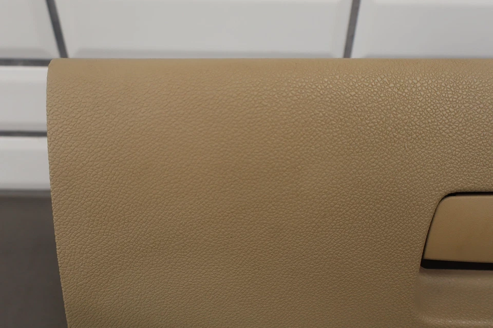 Compartimento guantera Chevy Suburban 07-14 (cachemira ligera 333) Foto 2 de 4