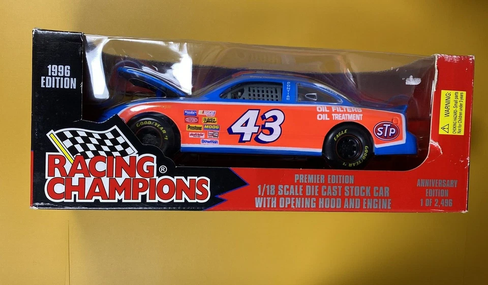 NASCAR 43 1996 Bobby Hamilton STP Premier Anniversary Edition 1/18 Diecast Car Foto 2 de 4