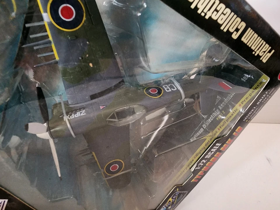 1/72 Easy Model 36310 Hawker Typhoon Mk.IB, RAF No. 123 Wing, Plantlunne 1945 - Image 2 of 4