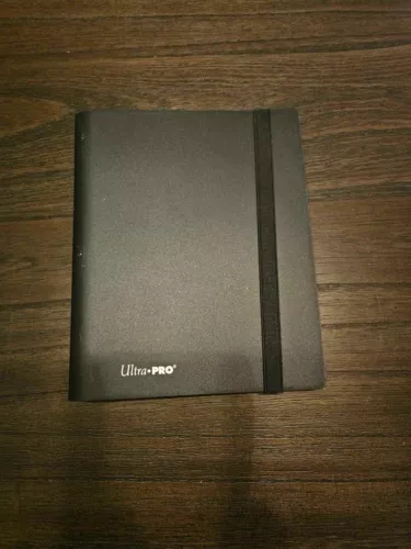 Ultra PRO Eclipse 4 Pocket PRO Binder Side Loading 160 Cards Pocket Organizer