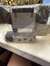 SMC NVFS3600-5FZ-03T Pneumatic Valve Solenoid Air Pilot Manifold Nnb New 