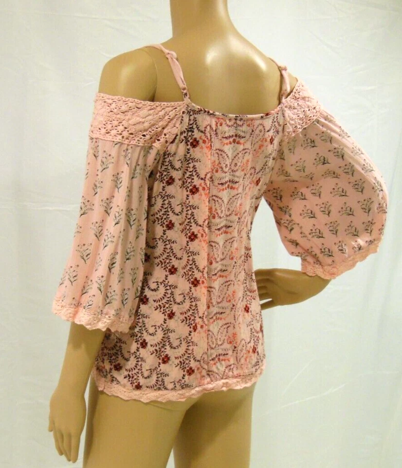 Blusa Angie Preciosa Floral Hombro Frío Crochet Encaje Campesino Top Mujeres S Usada en Excelente Condición Foto 4 de 4