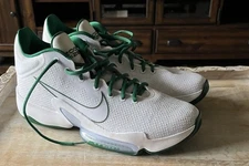 Size 14 - Nike Zoom Rize 2 TB White Green Men’s EUC