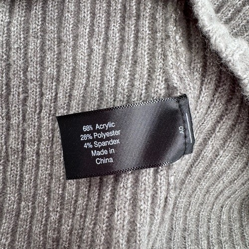 Lane Bryant Women's Size 14/16 Off Shoulder Gray Knit Scallop Pearl Sweater NWT - Picture 7 of 8