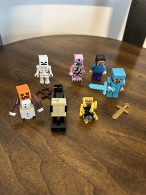 Lego Minecraft Minifigure Lot of 7 Villager Enderman,Pigman,Snowman Etc.