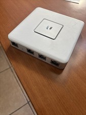 Ubiquiti Networks UniFi Security Gateway USG - White With Power Supply FREE SH