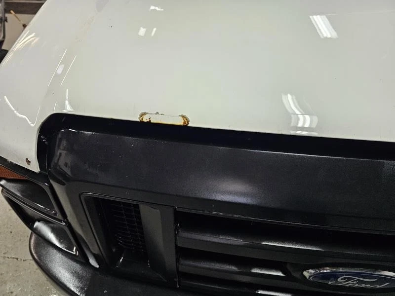 Hood FORD VAN E250 08 09 10 11 12 13 14 Foto 3 de 3