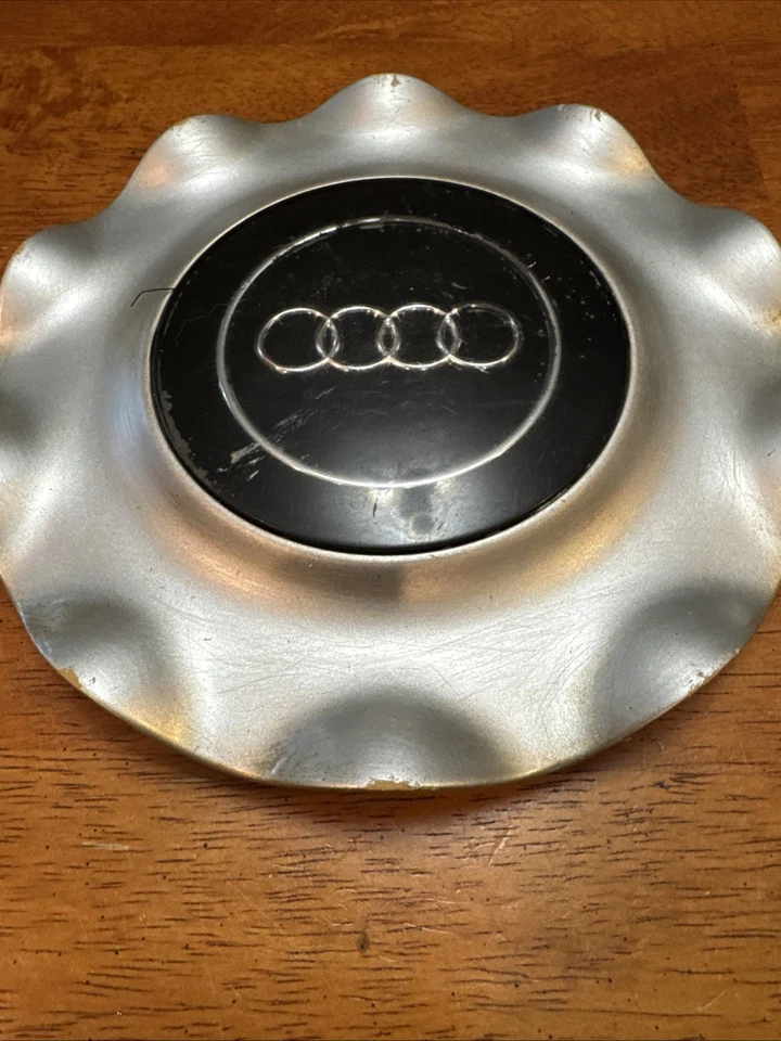AUDI 90 100 A6 S4 CABRIOLET 15" Silver Wheel Center Hub Cap 4A0601165B Y1 - Image 3 of 4