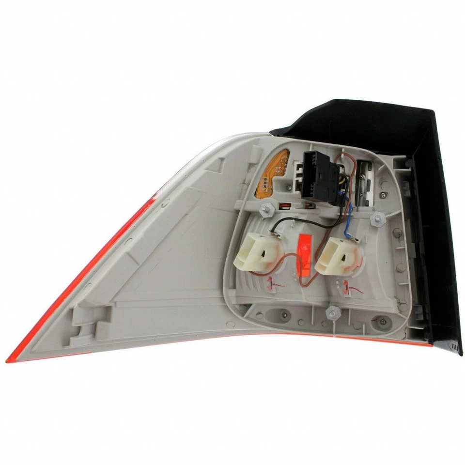 Luz trasera exterior para BMW 535xi 2008 vagón lateral del pasajero BM2805102 63217177696 Foto 2 de 4