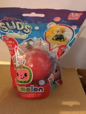 CoComelon SUDs SOAPrize Fun Collectible Toy Inside Soap Ball Orange
