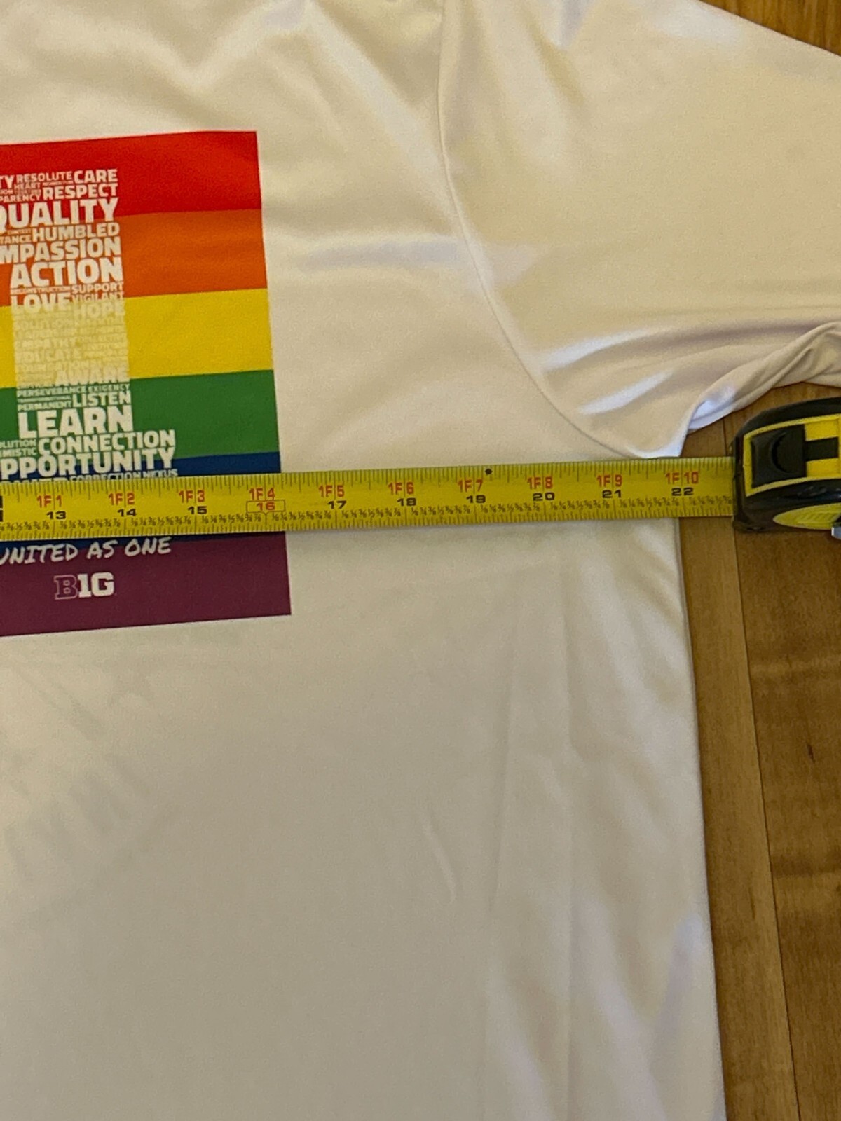 FILA T shirt Big Ten Rowing Invitational Pride taglia Large traspirante 2022 NCAA