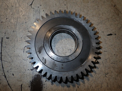 John Deere 6068 HFC93 Diesel Engine Lower Idler Gear RE56369 Grader 670G 672G
