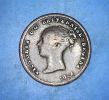 BRONZE 1843 VICTORIAN 18 mm SIZE HALF FARTHING COIN - *11833514 🌈