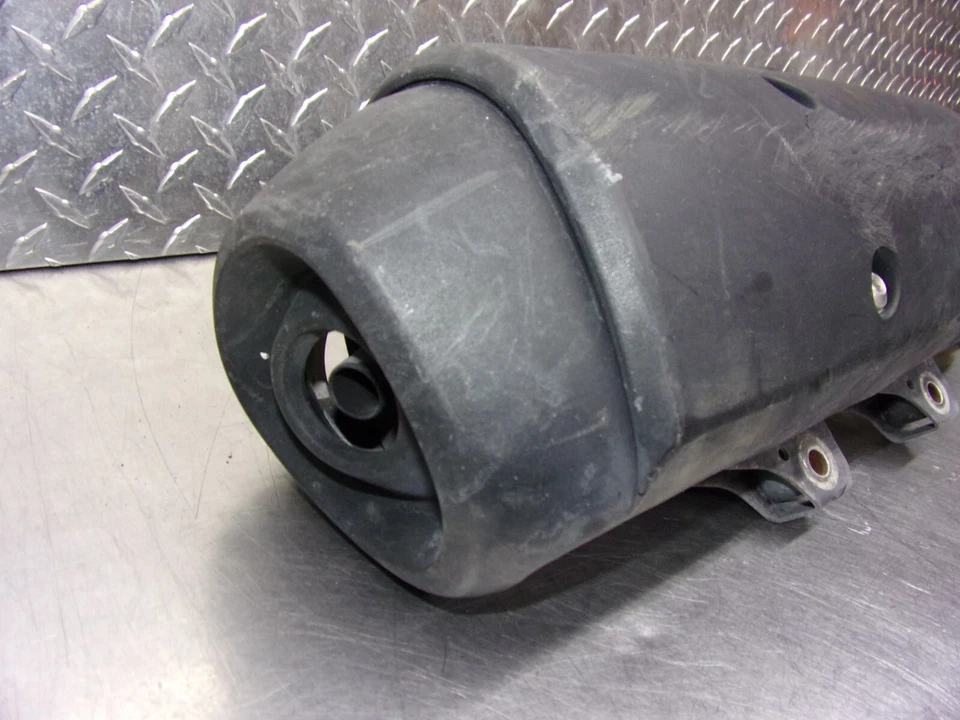 773 C YAMAHA SMAX 155 2015 OEM EXHAUST MUFFLER SYSTEM & GUARD COVER - Image 4 of 4