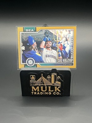 2026 Topps Series 1 Celebration Cal Raleigh Gold Dugout Peeks /50 Mariners
