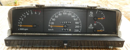 HOLDEN COMMODORE 94 95 1996 DASH VR VS TACHO SPORTS DASH CLUSTER  GOOD COND V6