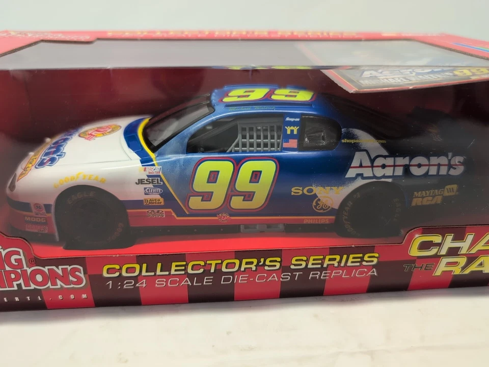 Michael Waltrip #99 Aaron’s 2002 Champions Chase The Race réplica fundida a presión 1:24 Foto 3 de 4