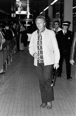 Stuntman Evel Knievel arrives London ahead of his jump at Wembley - Old Photo 5