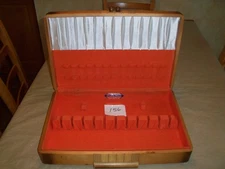 VTG ONEIDA LTD WM. ROGERS WOOD SILVERWARE FLATWARE HOLDER STORAGE BOX CHEST CASE