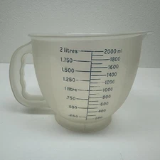 Vintage 1970's Tupperware Mix N Store 8 Cup Measuring Batter Bowl 500-9