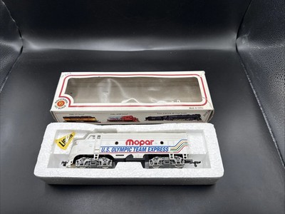 Bachmann Mopar U. S. Olympic Team Express T.11 diesel locomotive ho scale AL IKE