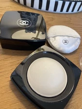 CHANEL Poudre Douce Luxury Powder in Lumiere Opale - Pearl - Baked Face Powder