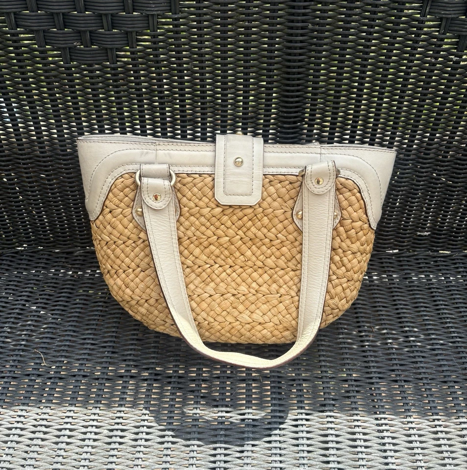 VTG Michael Kors Natural Straw Raffia Woven Gold Tone / Leather  Tote Logo Purse - Image 4 of 4