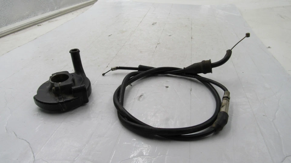 Yamaha YZ125S 1986 YZ125 OEM cable de acelerador cubierta de agarre superior e inferior Foto 2 de 4
