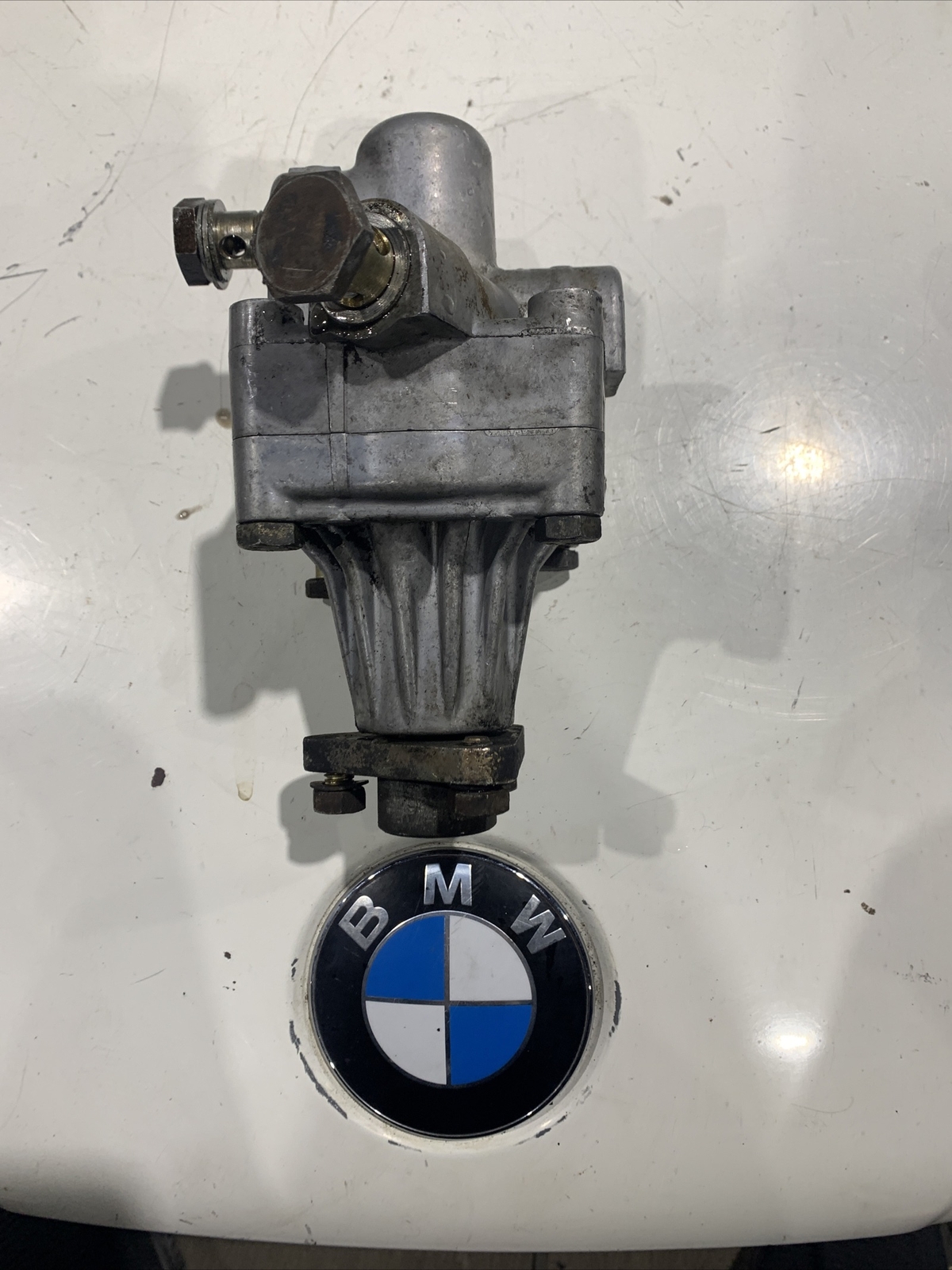 BMW E30 Power Steering Pump 318 325 2/4DOOR 8290 (8293VERT) ZF