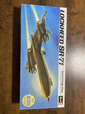 Revell Lockheed SR-71 Spy Plane 1:72 1967 Open Box