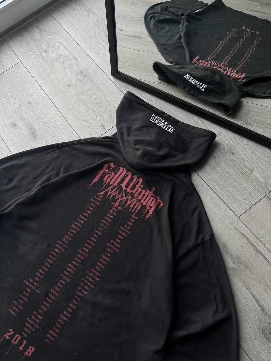 Authentic Vetements Automne-Hiver 2018 Fall Winter Tour Authentic Vetements Automne-Hiver 2018 Fall Winter Tour