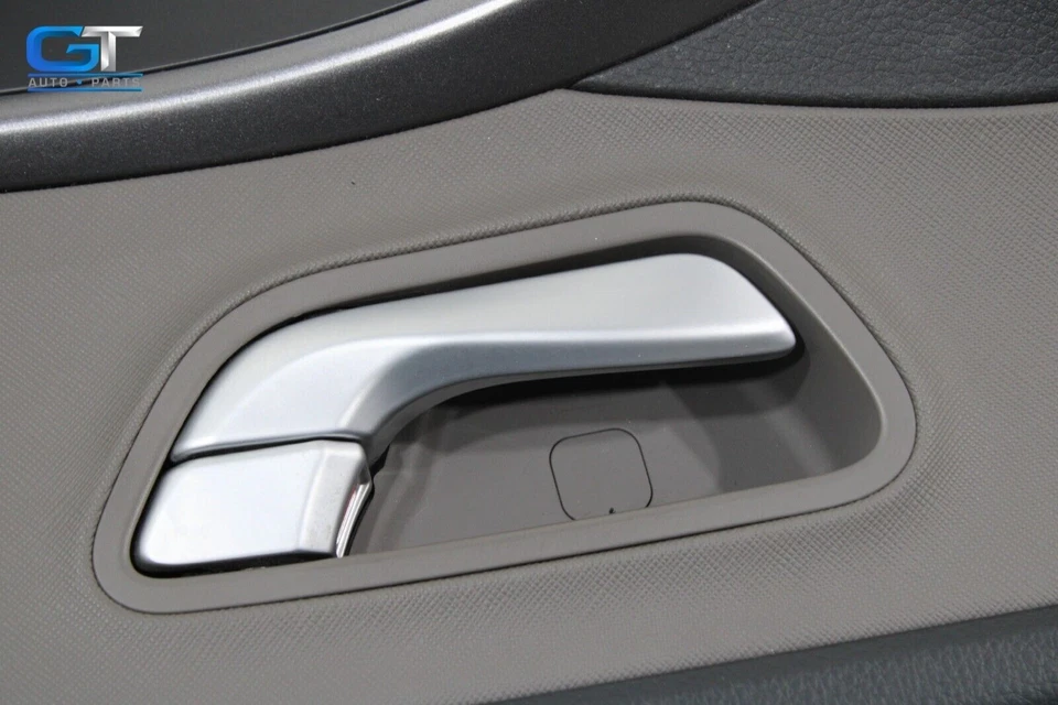 Hyundai Santa Fe Sport 2013-2016 panel de puerta interior delantero derecho e interruptor OEM Foto 4 de 4