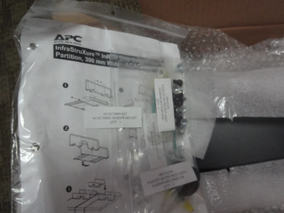 Apc Acac10005 Inrow Sliding Bridge Partition Data Cable 300mm - Image 3 of 4
