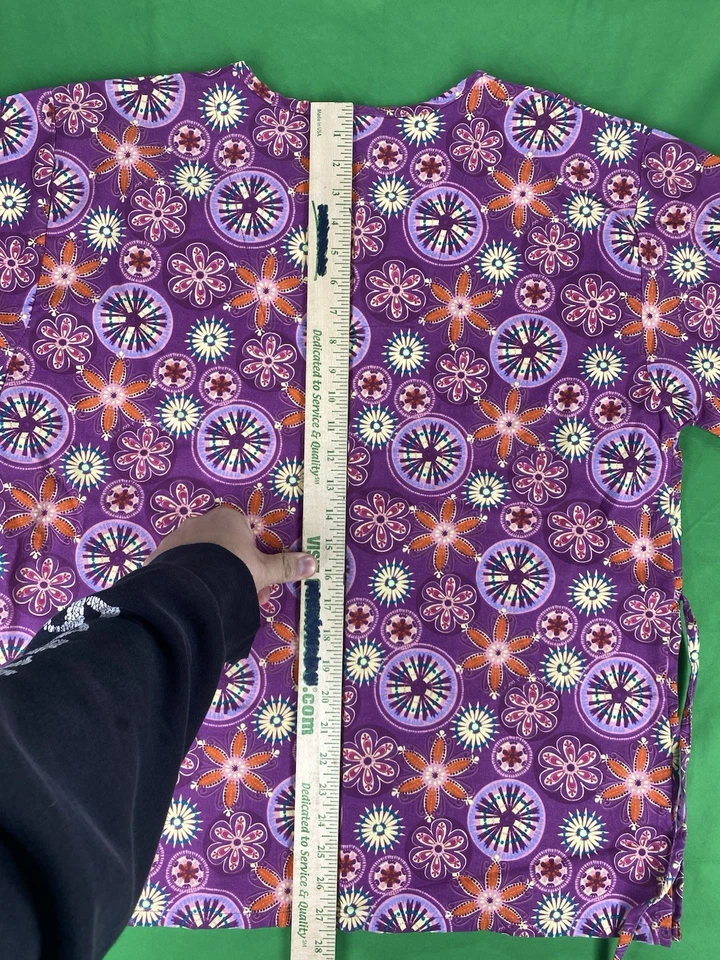 1X Purple Flower Patterned Carol's Scrub Top - Image 4 of 4