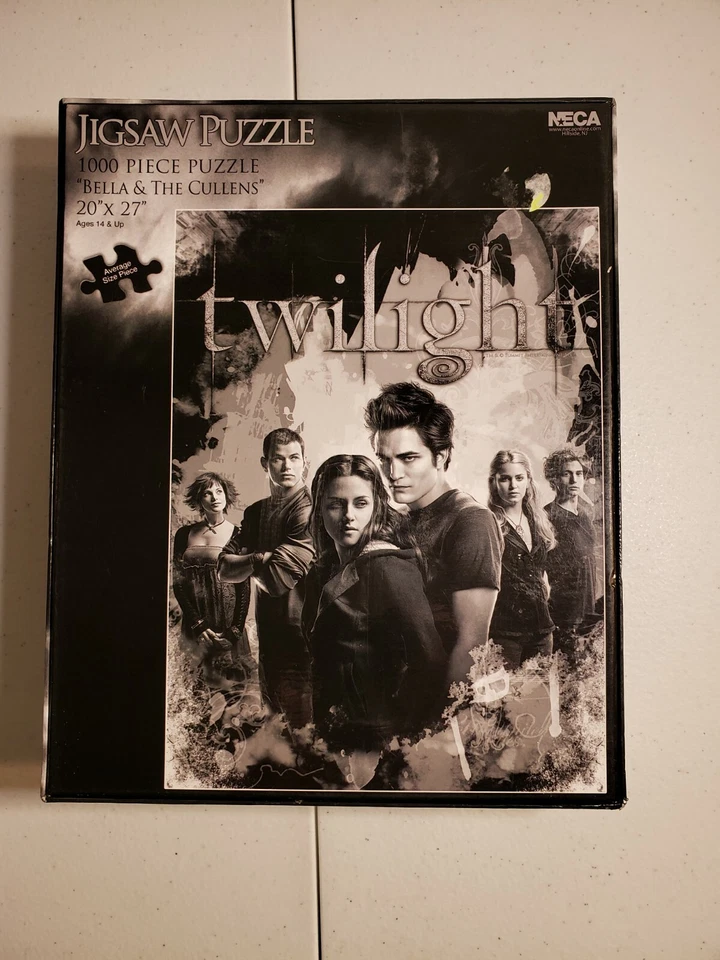 Rompecabezas de 1000 piezas Twilight Saga "Bella and the Cullens" blanco y negro Foto 2 de 3