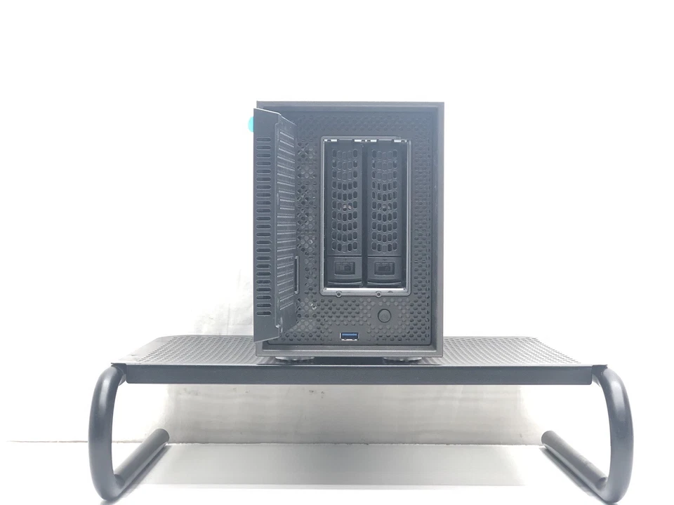 Netgear Advanced Network Storage RN42200 2BAY W/ 8TB HDD - Image 2 of 4