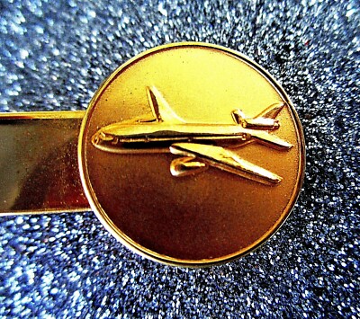 VINTAGE 1960'S YELLOW GOLD E.P. 3 PC. JET CUFFLINK SET - USA