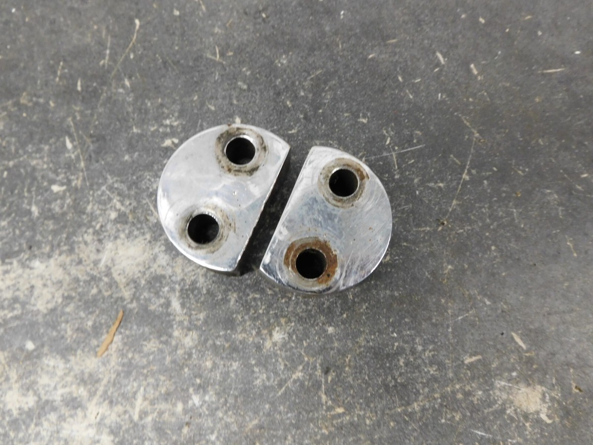 Tassss 専用-1番M BSA A65 A50 B44 Triumph Lower Fork Caps #1 2529 | eBay
