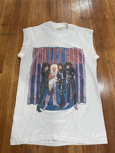 Motley Crue Theater of Pain Authentic Tour Conc 1980s vintage concert t-shirt, vintage, single stitch, B+ condition