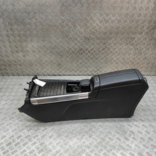 MERCEDES-BENZ GLB X247 Mittelkonsole A2476830400 RHD 2020 33732918 MERCEDES-BENZ GLB X247 Mittelkonsole A2476830400 RHD 2020 33732918